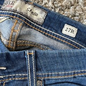 BKE Stella straight jeans!